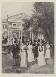 La Visita Real a Irlanda, el Duque y la Duquesa de York en la Fiesta en el Jardín en Mount Stewart, la Residencia del Marqués de Londonderry